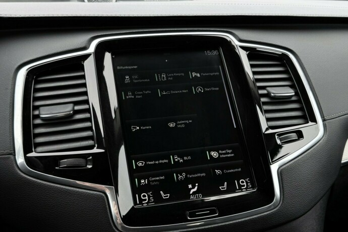 volvo-xc-90-diesel-2019-big-25