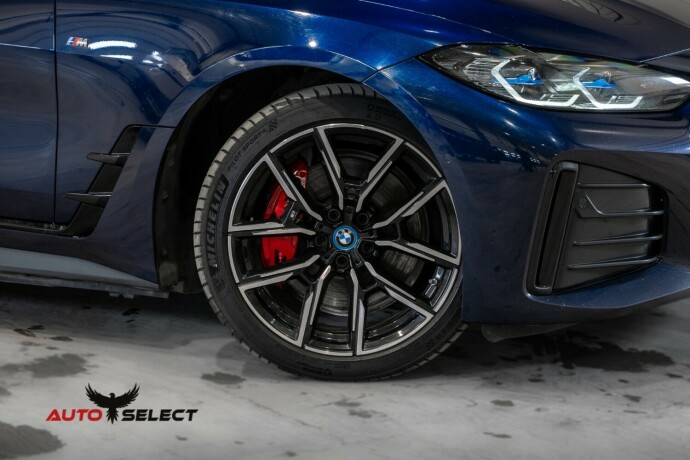 bmw-i4-elektrisitet-2022-big-2