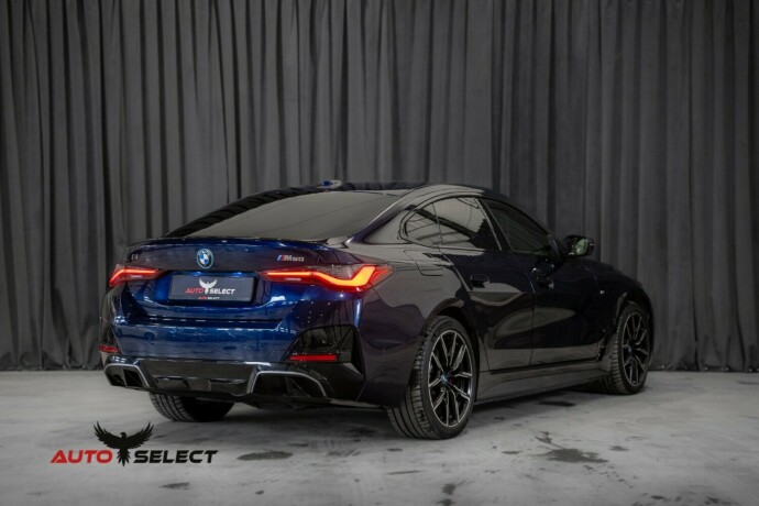 bmw-i4-elektrisitet-2022-big-16