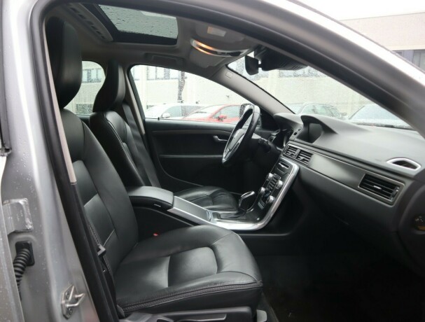 volvo-xc-70-diesel-2015-big-9