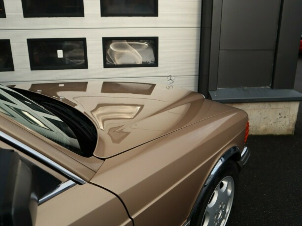 mercedes-benz-bensin-1980-big-24