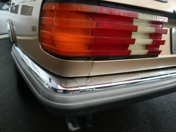 mercedes-benz-bensin-1980-big-33