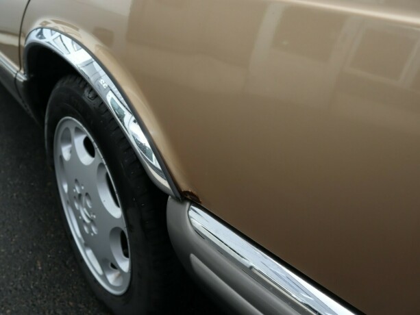 mercedes-benz-bensin-1980-big-34