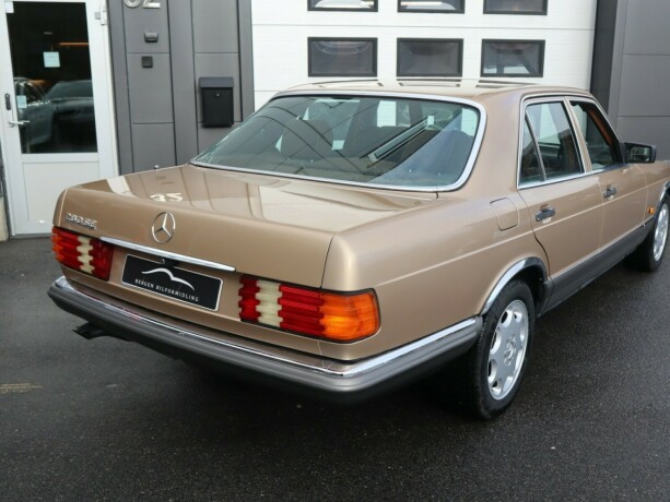 mercedes-benz-bensin-1980-big-5