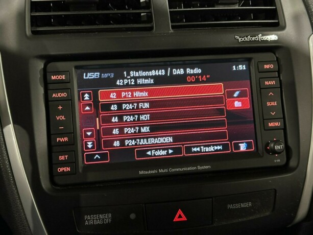 mitsubishi-asx-diesel-2011-big-17