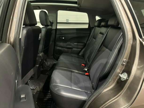 mitsubishi-asx-diesel-2011-big-9