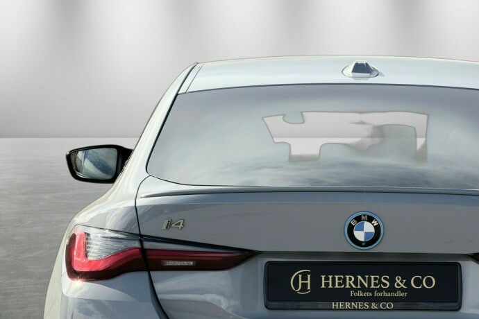 bmw-i4-elektrisitet-2022-big-7