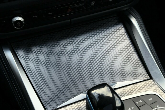 bmw-i4-elektrisitet-2022-big-24