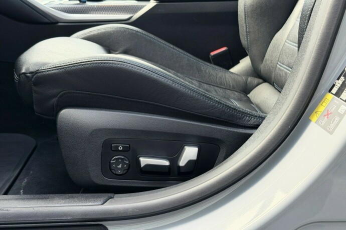 bmw-i4-elektrisitet-2022-big-15