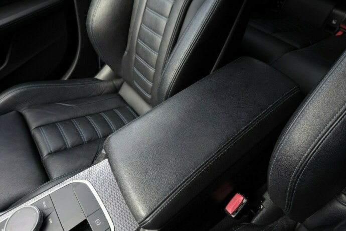 bmw-i4-elektrisitet-2022-big-26