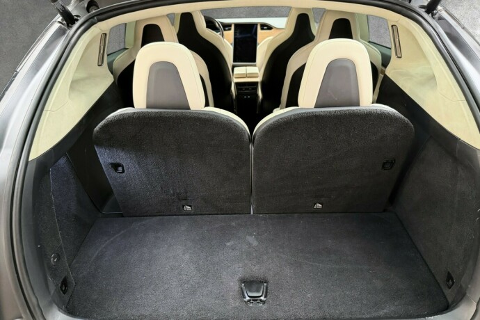 tesla-model-x-elektrisitet-2019-big-36