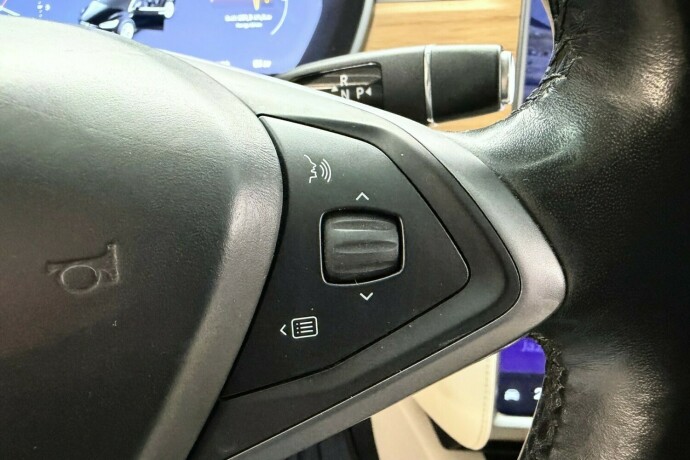 tesla-model-x-elektrisitet-2019-big-23