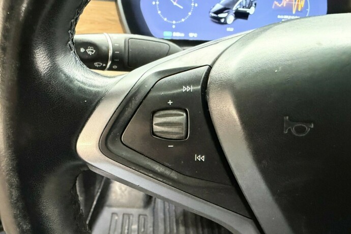 tesla-model-x-elektrisitet-2019-big-24