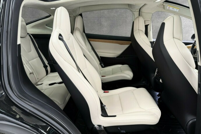 tesla-model-x-elektrisitet-2019-big-17