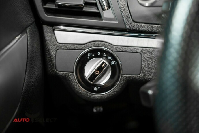 mercedes-benz-e-klasse-diesel-2009-big-25