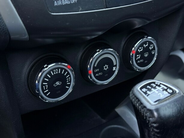 mitsubishi-asx-diesel-2012-big-20