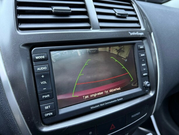 mitsubishi-asx-diesel-2012-big-16