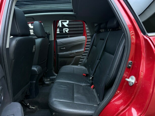 mitsubishi-asx-diesel-2012-big-25