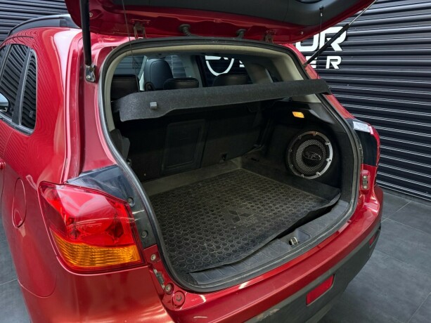 mitsubishi-asx-diesel-2012-big-27