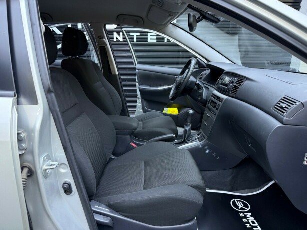 toyota-corolla-bensin-2006-big-20