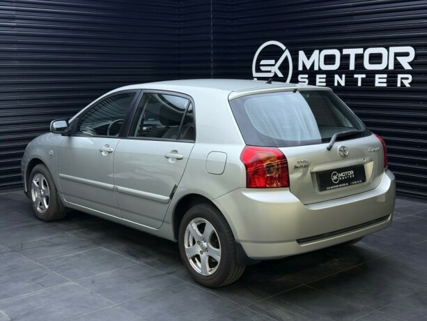 toyota-corolla-bensin-2006-big-1