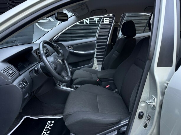 toyota-corolla-bensin-2006-big-19