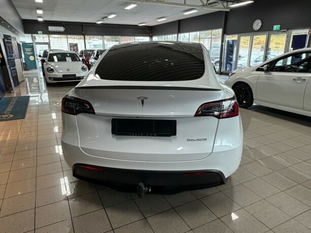 tesla-model-y-elektrisitet-2023-big-8