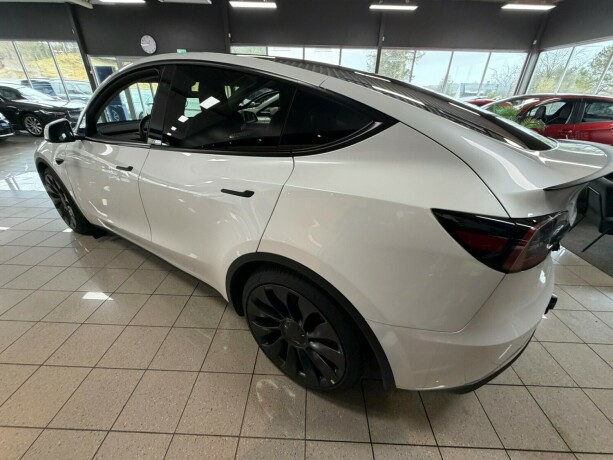 tesla-model-y-elektrisitet-2023-big-10