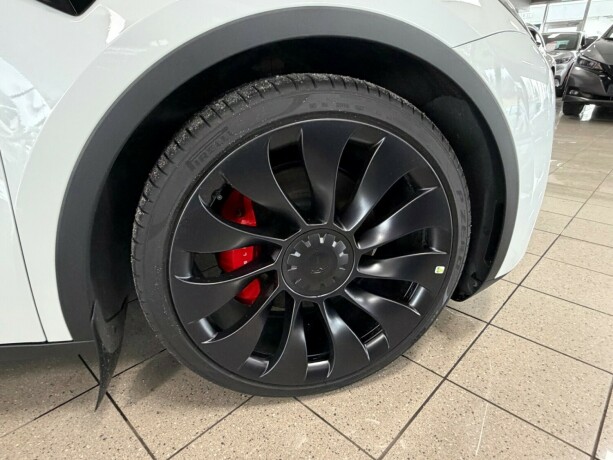 tesla-model-y-elektrisitet-2023-big-5