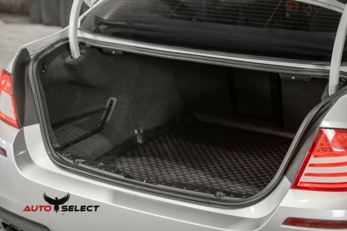 bmw-5-serie-diesel-2011-big-11