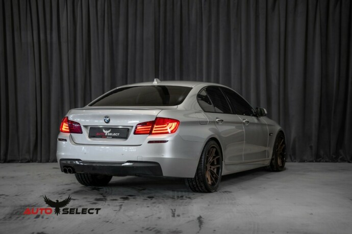 bmw-5-serie-diesel-2011-big-13