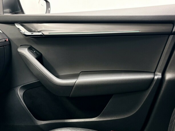 skoda-octavia-bensin-2018-big-14