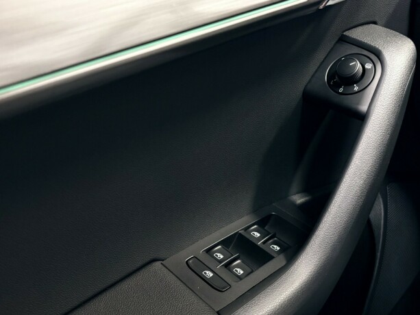 skoda-octavia-bensin-2018-big-10