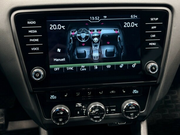 skoda-octavia-bensin-2018-big-27