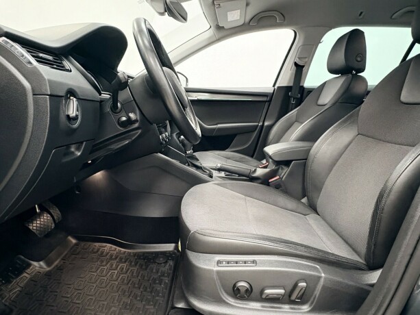 skoda-octavia-bensin-2018-big-7