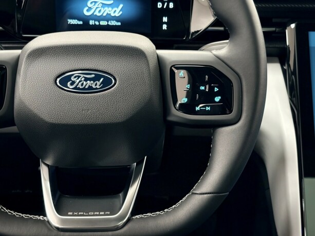 ford-explorer-elektrisitet-2025-big-15