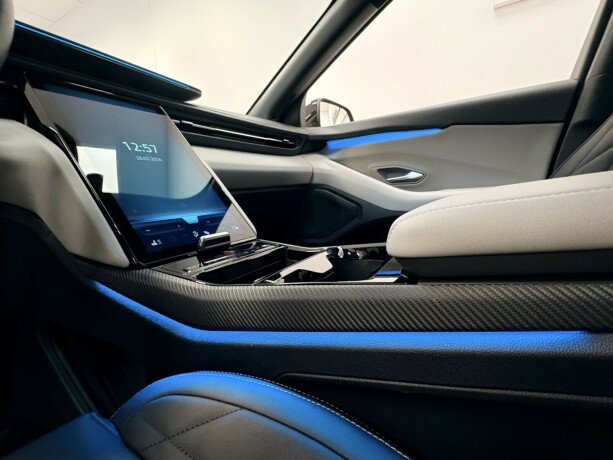 ford-explorer-elektrisitet-2025-big-17