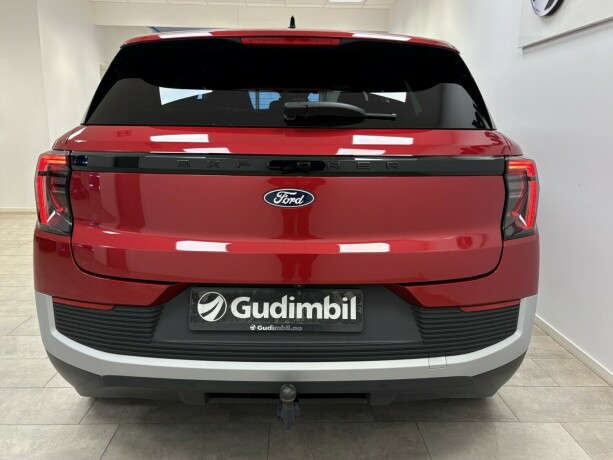 ford-explorer-elektrisitet-2025-big-7