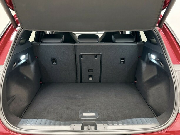 ford-explorer-elektrisitet-2025-big-32