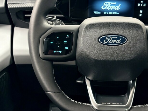ford-explorer-elektrisitet-2025-big-13