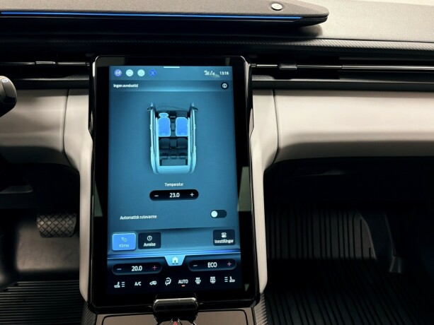 ford-explorer-elektrisitet-2025-big-25