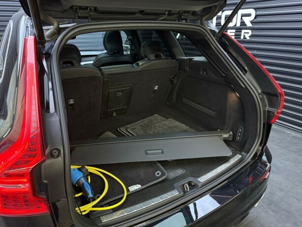 volvo-xc-60-plug-in-petrol-2019-big-31