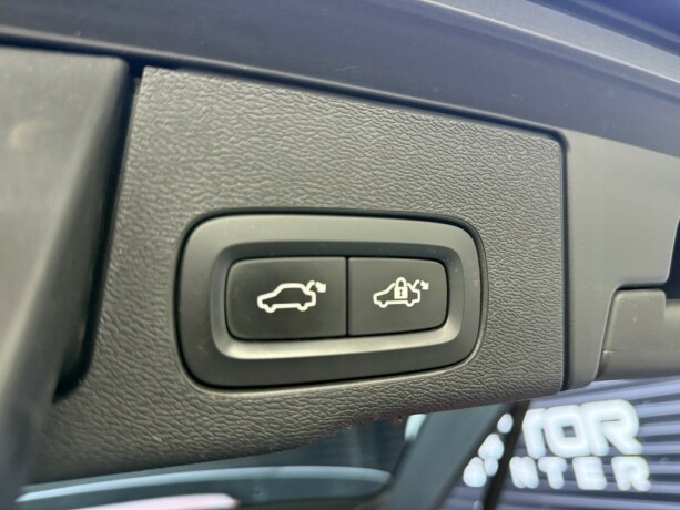 volvo-xc-60-plug-in-petrol-2019-big-32