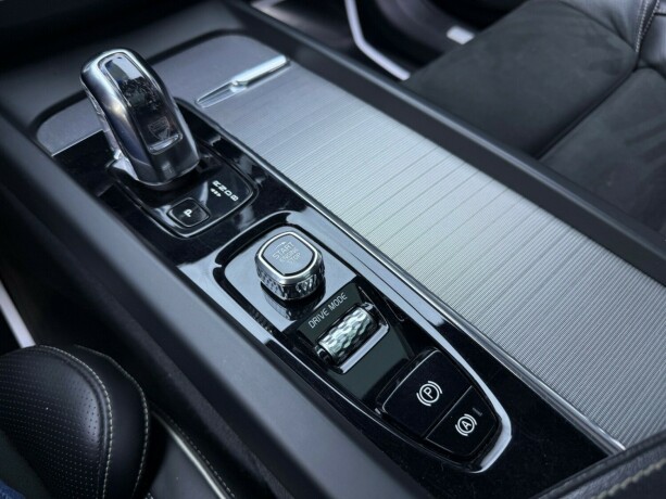 volvo-xc-60-plug-in-petrol-2019-big-25