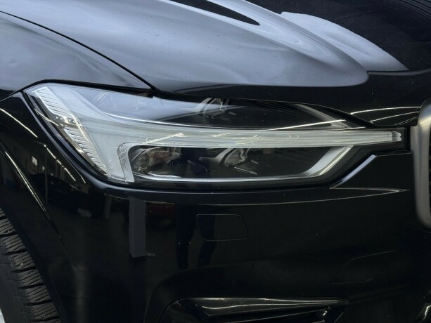 volvo-xc-60-plug-in-petrol-2019-big-3