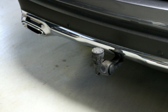 mercedes-benz-glc-diesel-2016-big-24