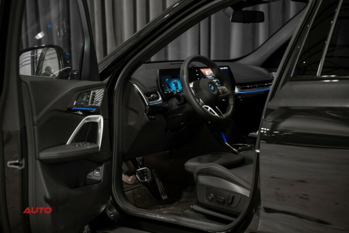 bmw-ix1-elektrisitet-2025-big-26