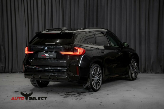 bmw-ix1-elektrisitet-2025-big-16