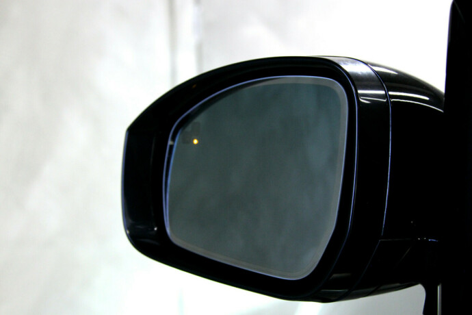 land-rover-discovery-diesel-2018-big-28