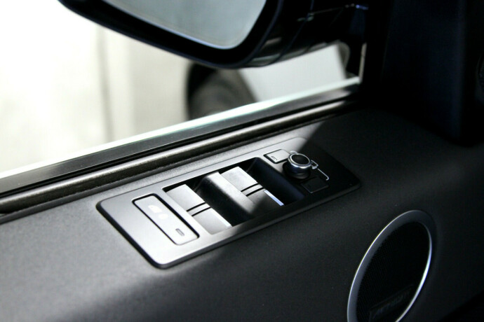 land-rover-discovery-diesel-2018-big-27